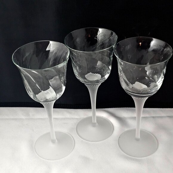 Valerie Frosted Wine Glass 8" set-3 Crystal Clear 8oz optic swirl satin stem - Picture 2 of 9